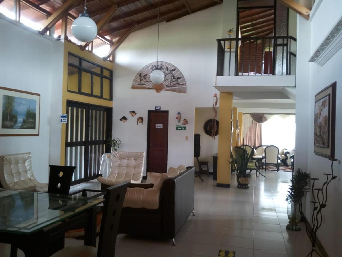 Villa Alejandra Del Quindio Calarcá Εξωτερικό φωτογραφία