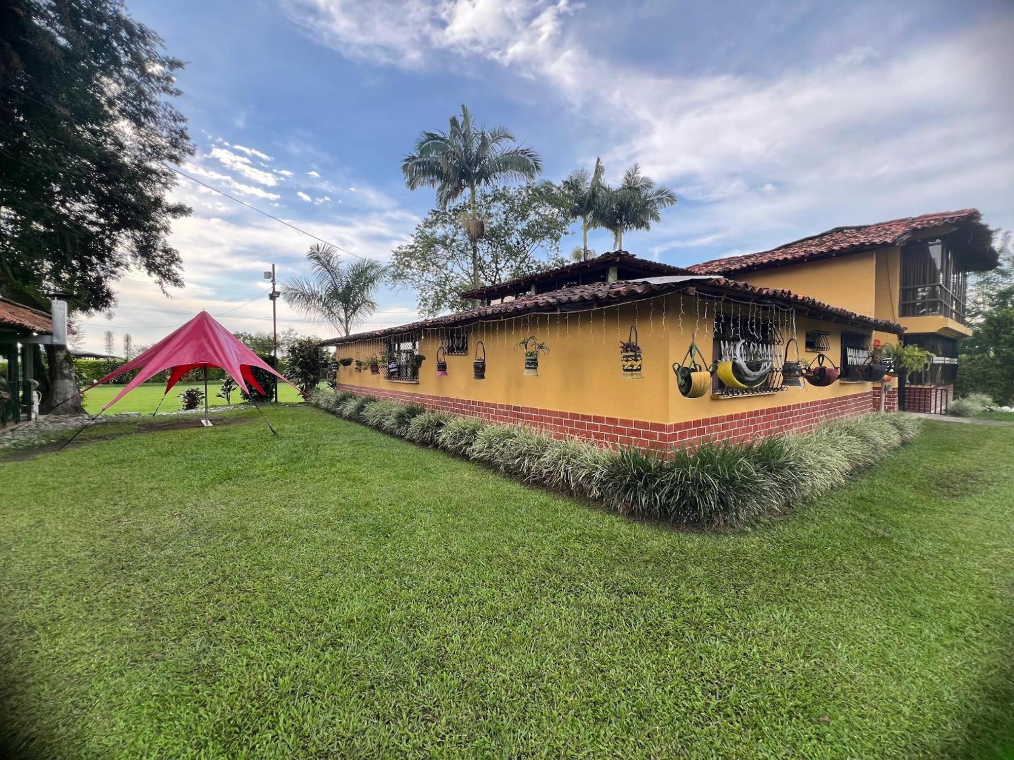 Villa Alejandra Del Quindio Calarcá Εξωτερικό φωτογραφία