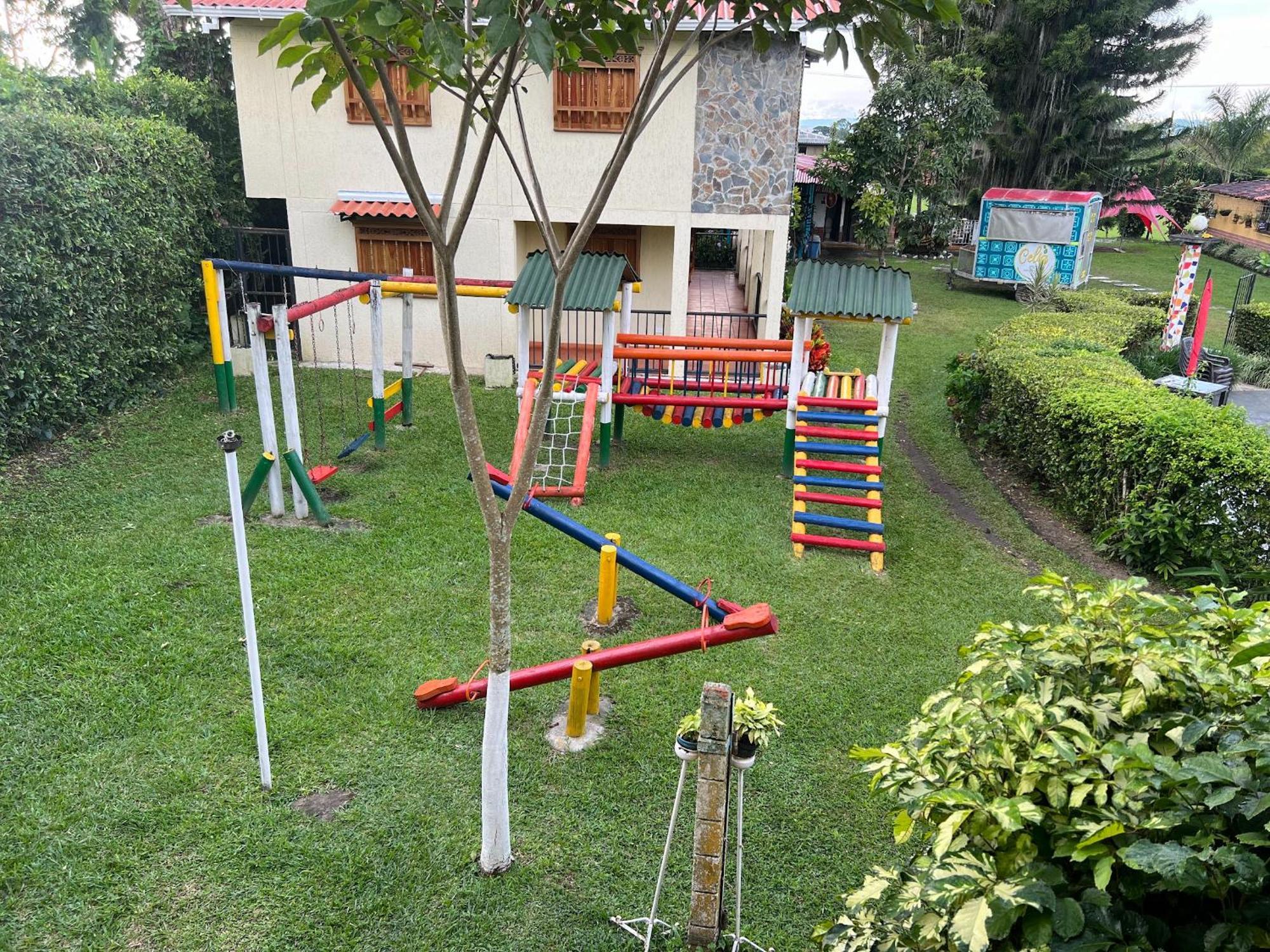 Villa Alejandra Del Quindio Calarcá Εξωτερικό φωτογραφία