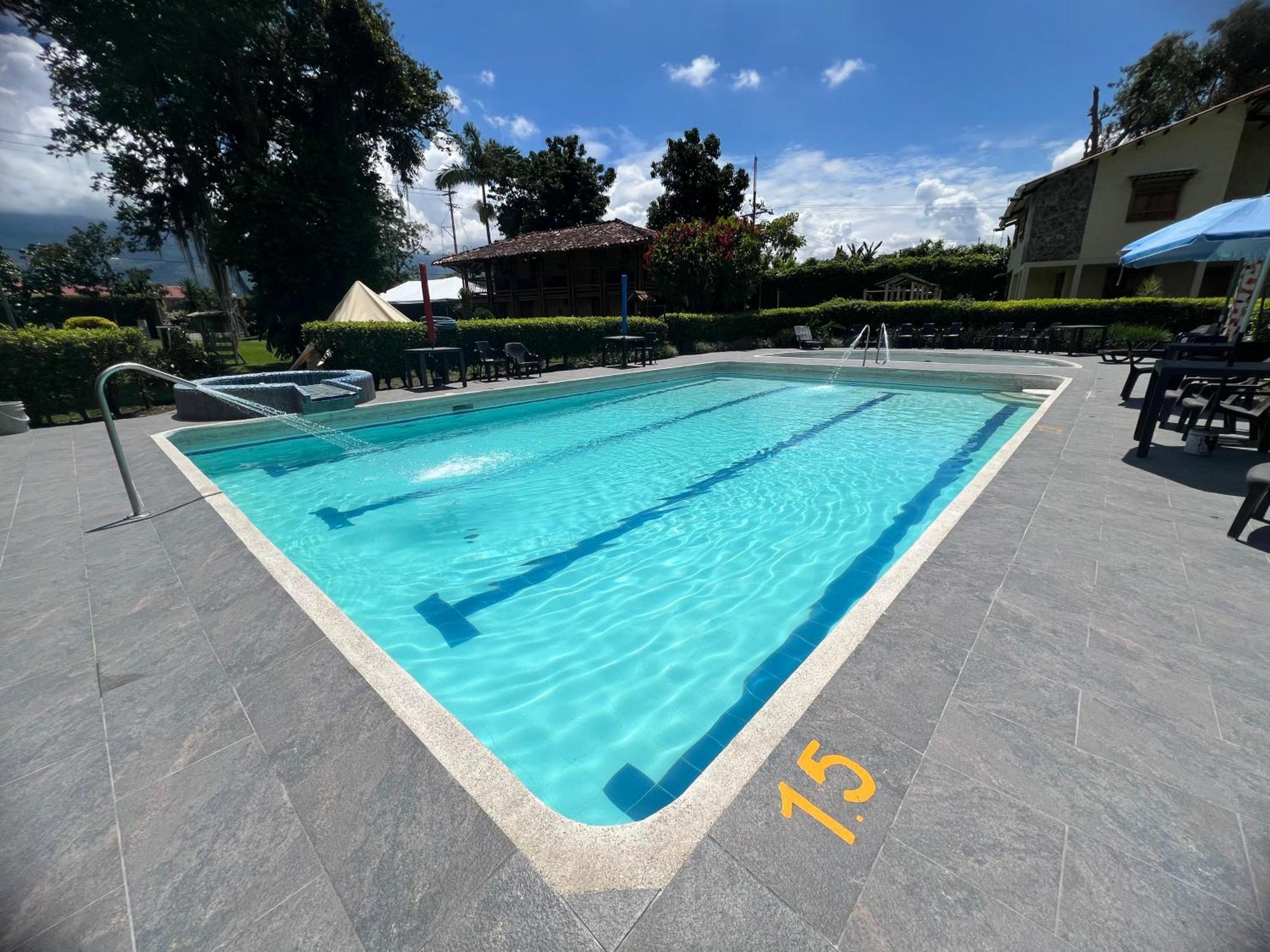 Villa Alejandra Del Quindio Calarcá Εξωτερικό φωτογραφία