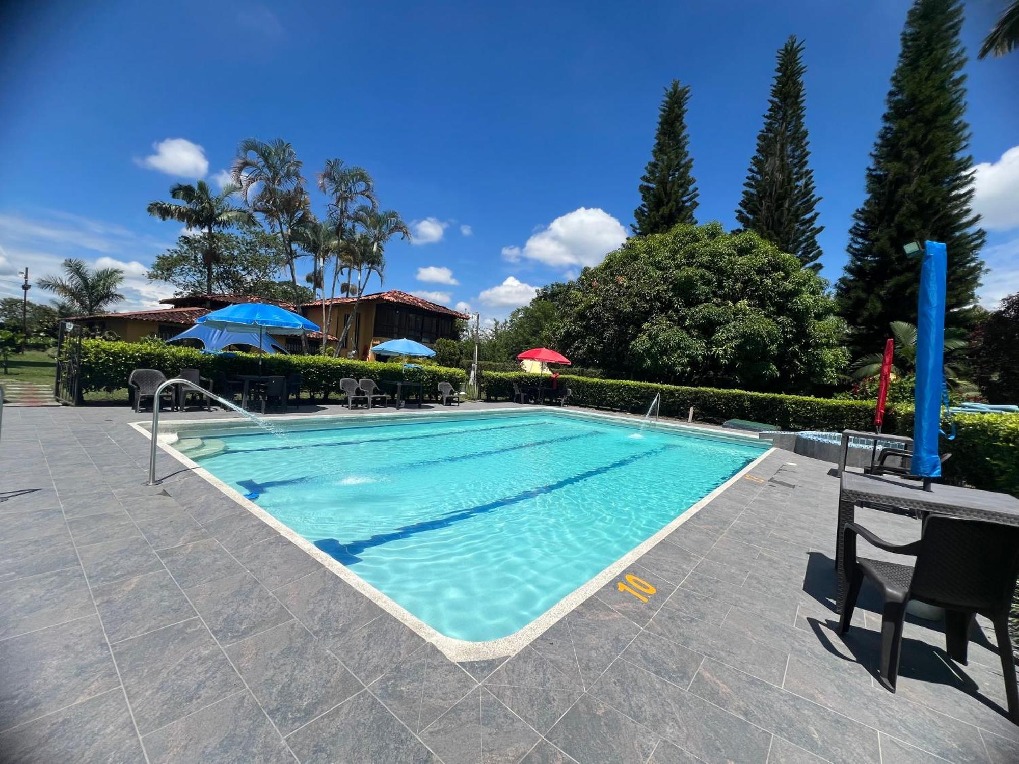 Villa Alejandra Del Quindio Calarcá Εξωτερικό φωτογραφία