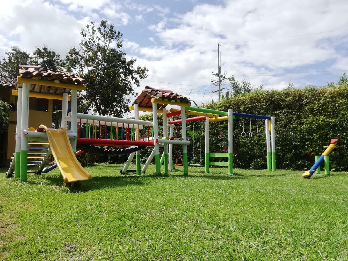 Villa Alejandra Del Quindio Calarcá Εξωτερικό φωτογραφία